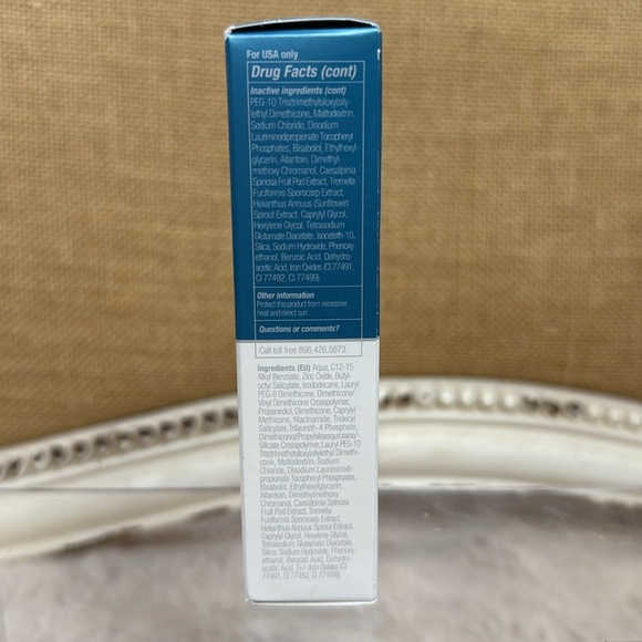 ColorScience | Sunforgettable® Total Protection® Face Shield Classic SPF 50 - Picture 4 of 12